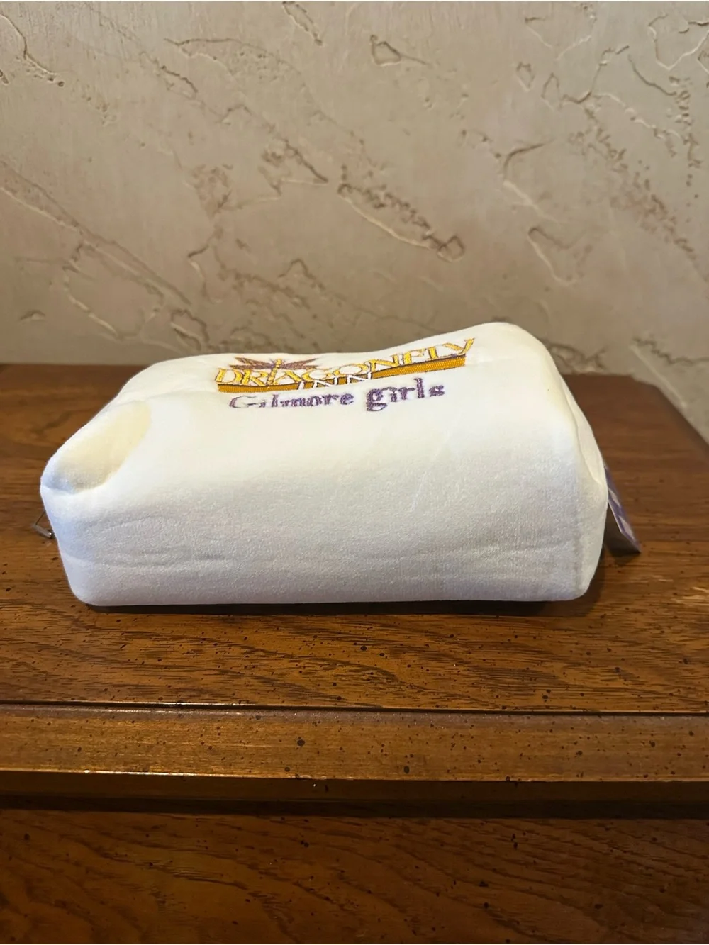 Gilmore Girls Dragonfly Inn Embroidered Cream Plush Zipper Makeup Bag Pouch NEW